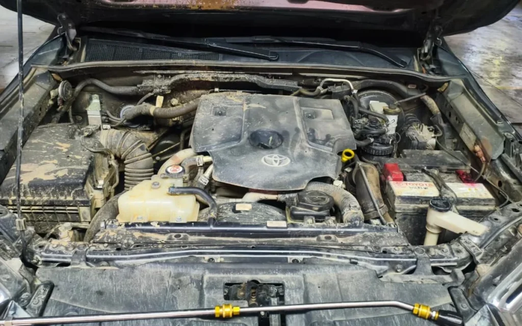 Antes del servicio — Lavado de Motor a Domicilio (AutoDetailingCR)
